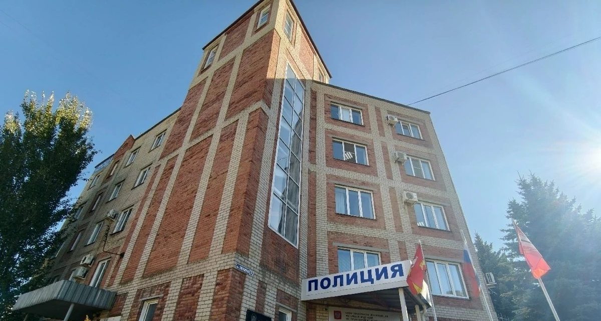 Копейские полицейские услышали жалобный вой и вытащили собаку из коллектора